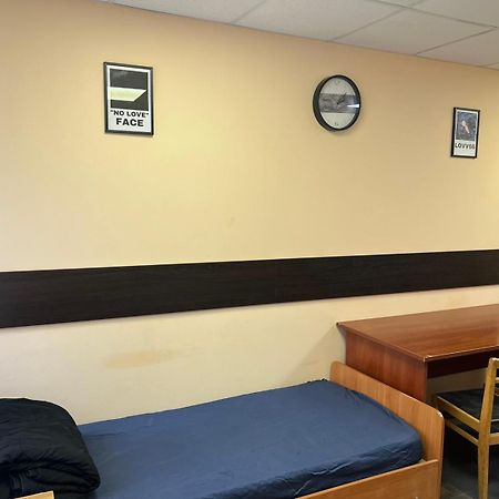 Hostel Krone Gok Zatishok Київ Екстер'єр фото