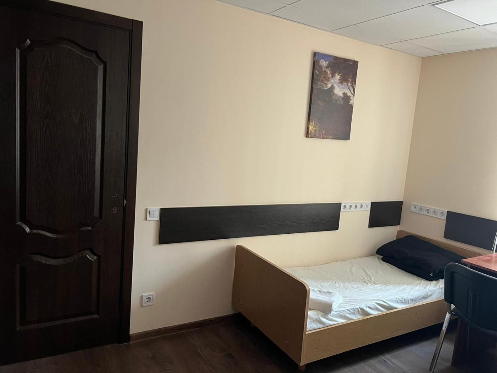 Hostel Krone Gok Zatishok Київ Екстер'єр фото