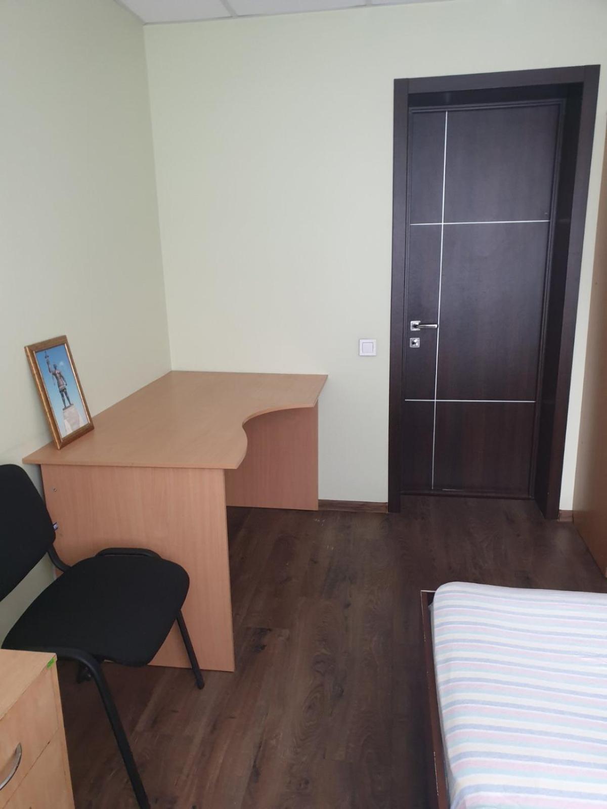 Hostel Krone Gok Zatishok Київ Екстер'єр фото